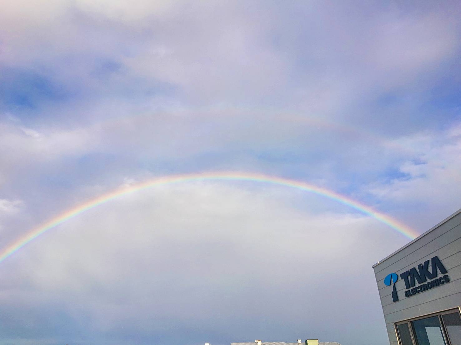 虹が出ました | タカ電子工業株式会社｜神奈川県大和市